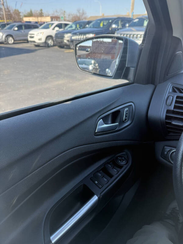 2016 Ford Escape SE