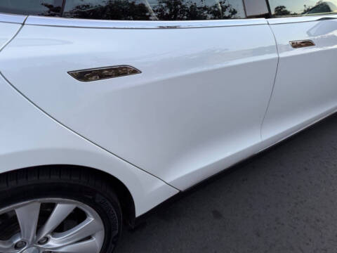 2014 Tesla Model S 85