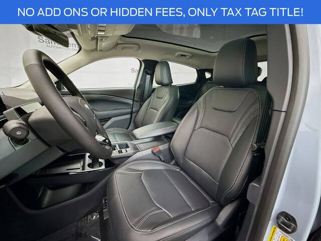 2025 Ford Mustang Mach-E Premium