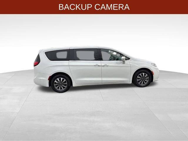 2022 Chrysler Pacifica Hybrid Touring L
