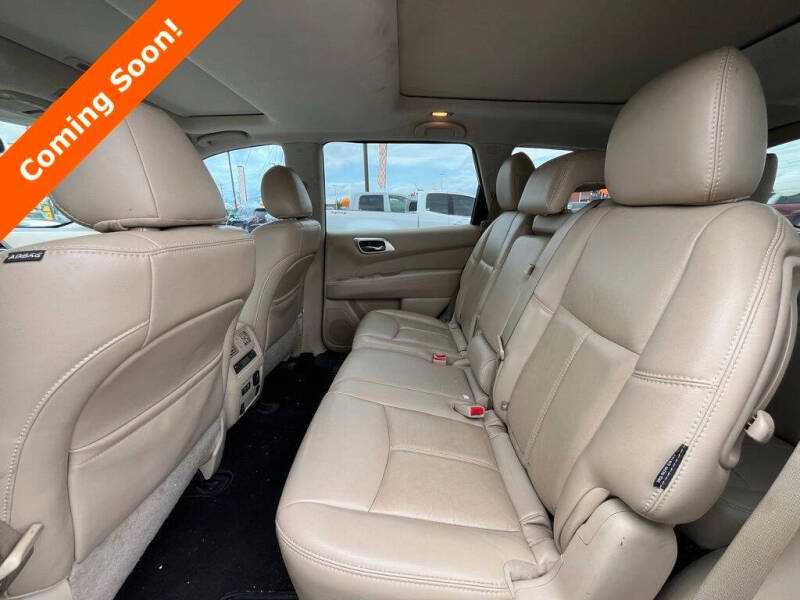 2019 Nissan Pathfinder SL