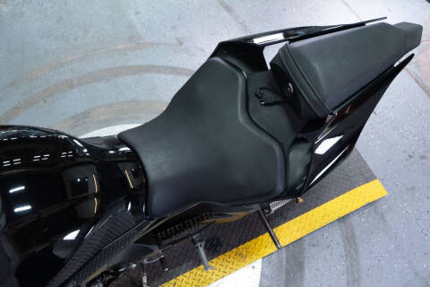 2016 Yamaha YZF-R1