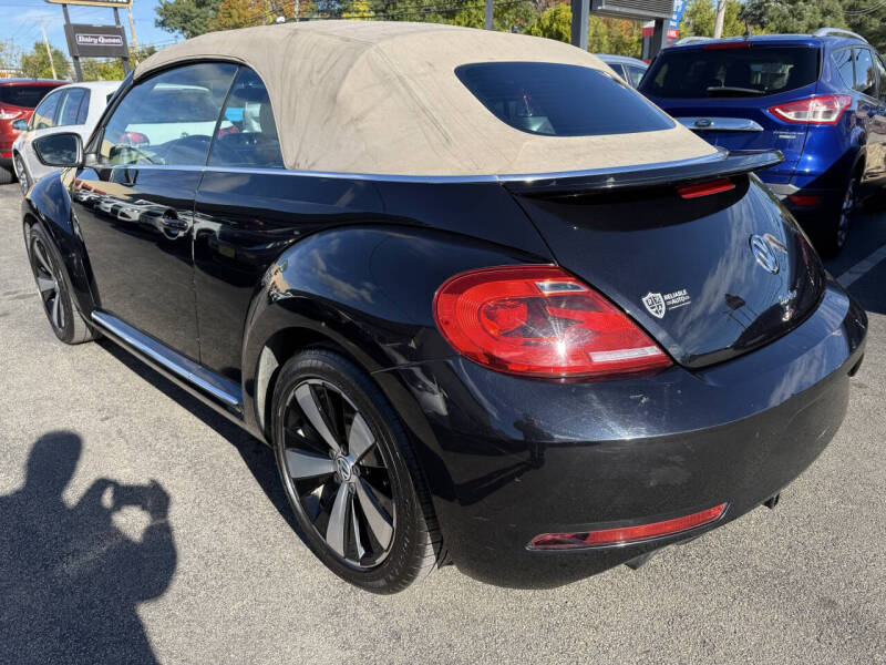 2013 Volkswagen Beetle Convertible Turbo