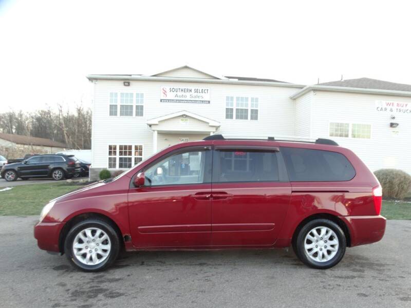 2008 Kia Sedona for sale at SOUTHERN SELECT AUTO SALES in Medina OH