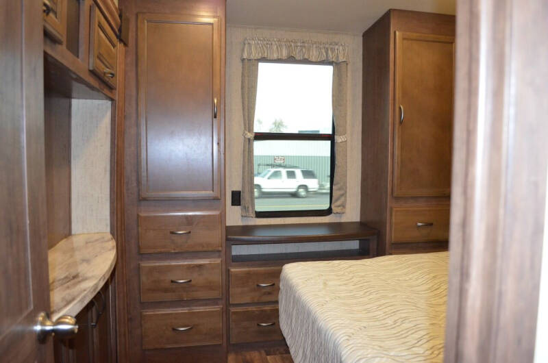 2019 Forest River Sierra