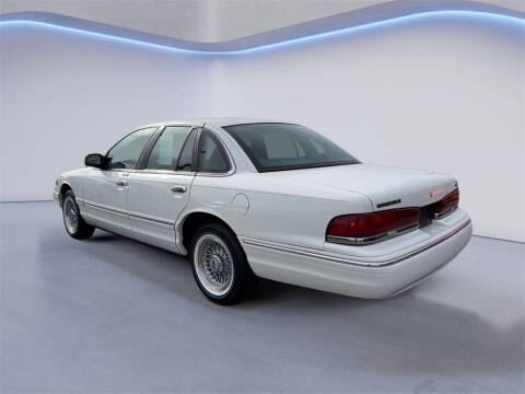 1996 Ford Crown Victoria LX