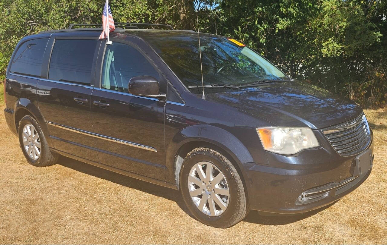 2013 Chrysler Town and Country for sale at C.C.R. Auto Sales in New Lenox, IL