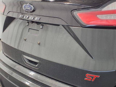 2023 Ford Edge ST