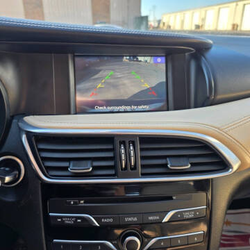 2017 Infiniti QX30 Premium