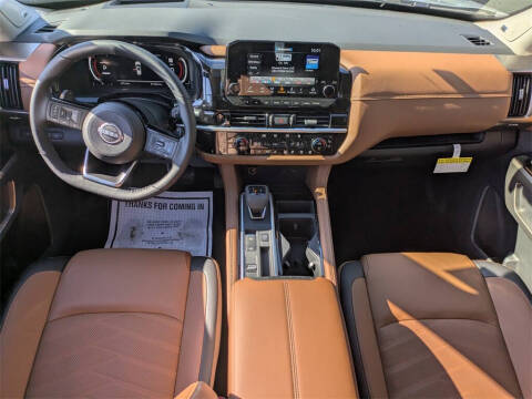 2025 Nissan Pathfinder Platinum