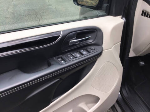 2016 Dodge Grand Caravan SXT Plus