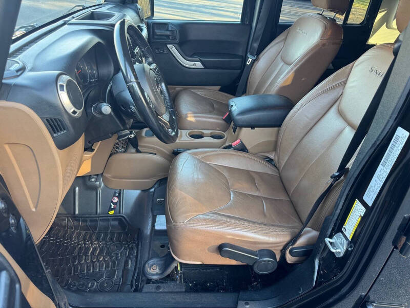 2016 Jeep Wrangler Unlimited Sahara