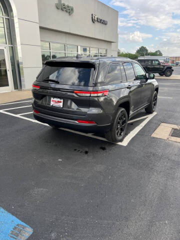 2026 Jeep Grand Cherokee Altitude