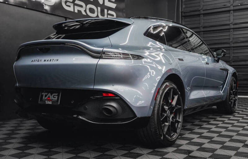 2021 Aston Martin DBX