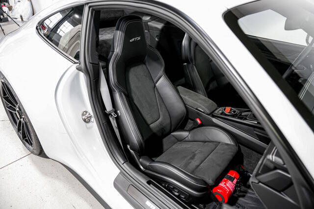 2023 Porsche 911 Carrera GTS