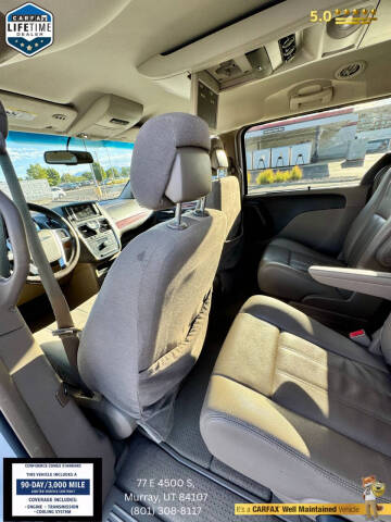 2015 Chrysler Town and Country Touring