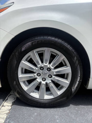 2017 Toyota Sienna Limited Premium 7-Passenger