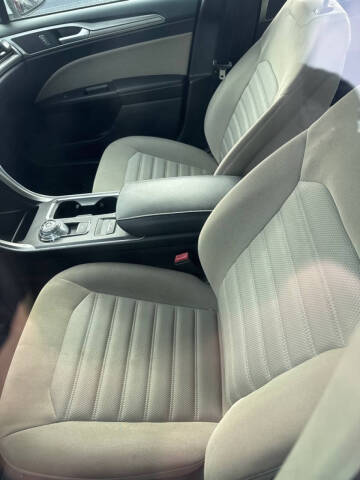 2017 Ford Fusion S