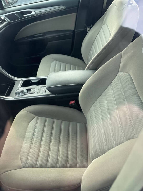2017 Ford Fusion S
