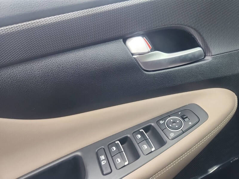 2019 Hyundai Santa Fe Limited 2.0T