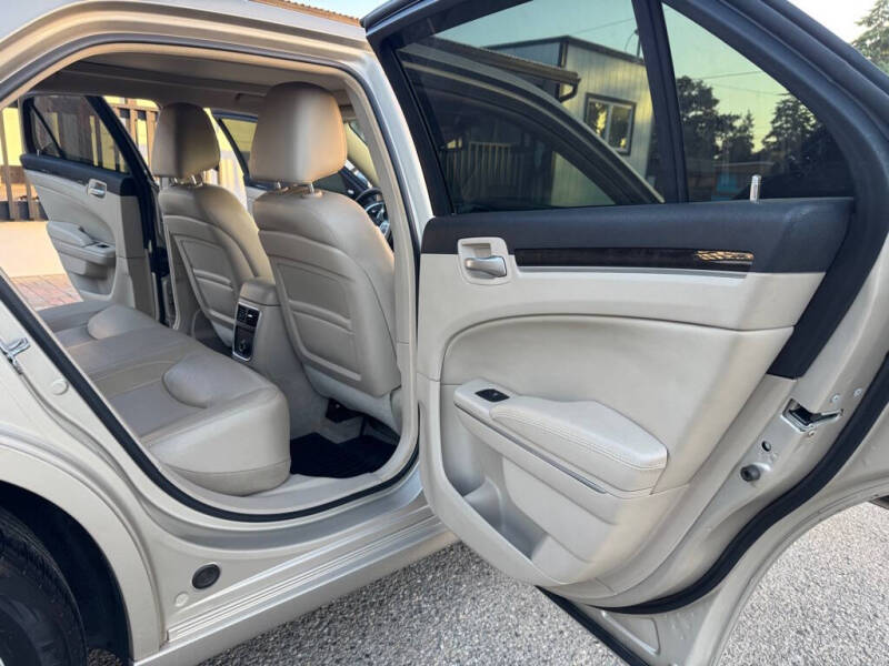 2012 Chrysler 300 Limited