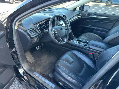 2017 Ford Fusion Titanium