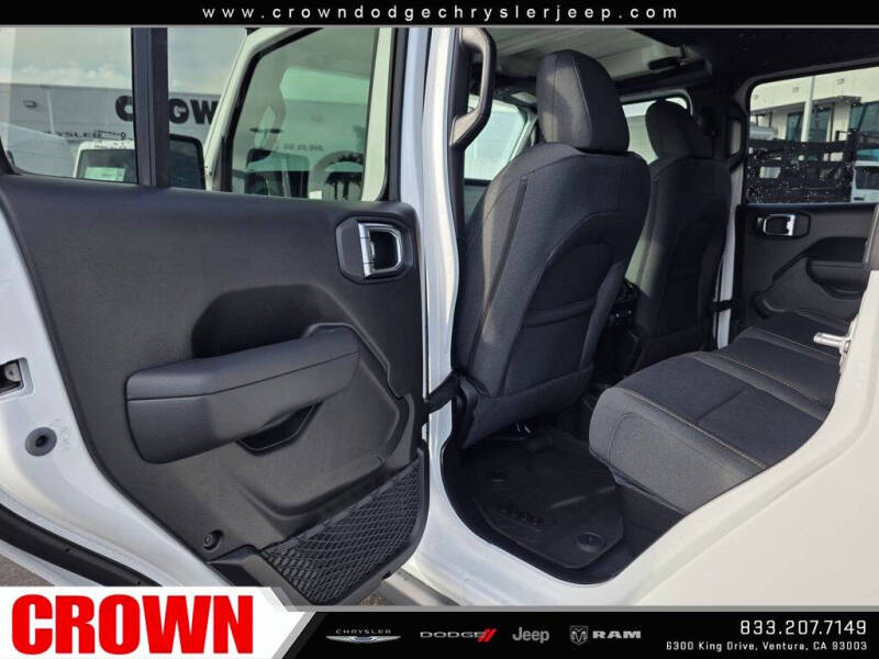 2025 Jeep Gladiator Willys