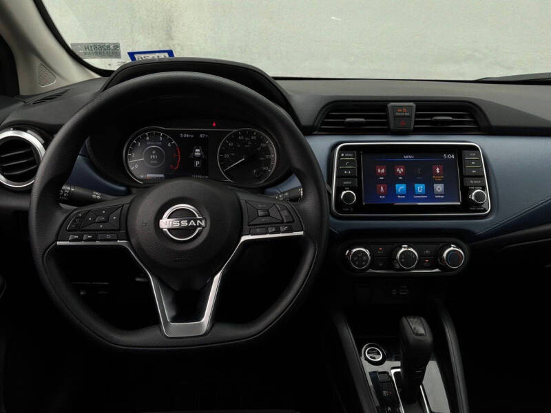 2025 Nissan Versa SV