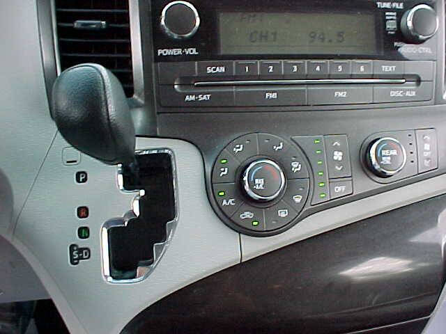 2011 Toyota Sienna Base 7-Passenger