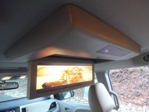 2017 Toyota Sienna XLE Premium 7-Passenger