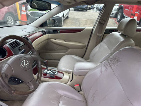 2002 Lexus ES 300