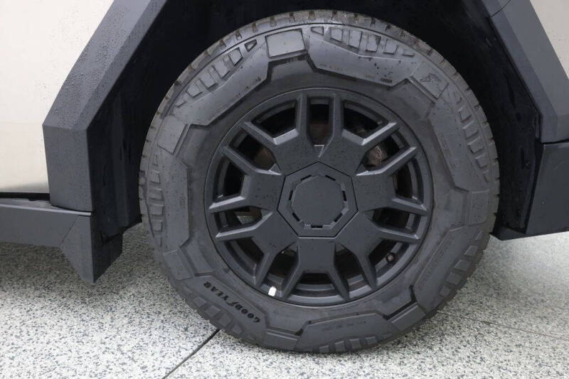 2024 Tesla Cybertruck