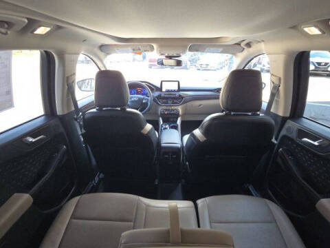 2020 Ford Escape Hybrid Titanium