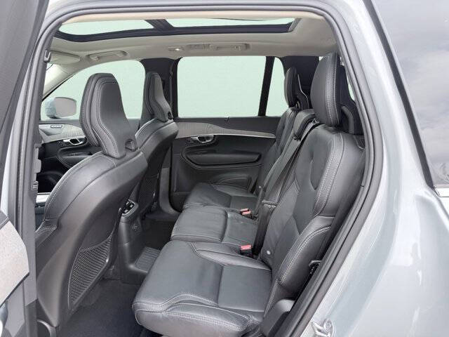 2025 Volvo XC90 T8 Ultra Bright Theme 7P