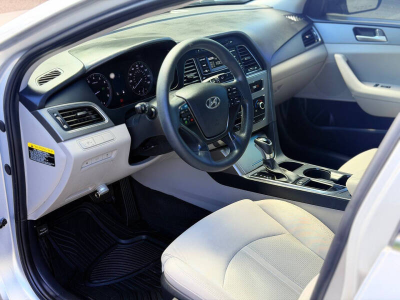 2017 Hyundai Sonata SE
