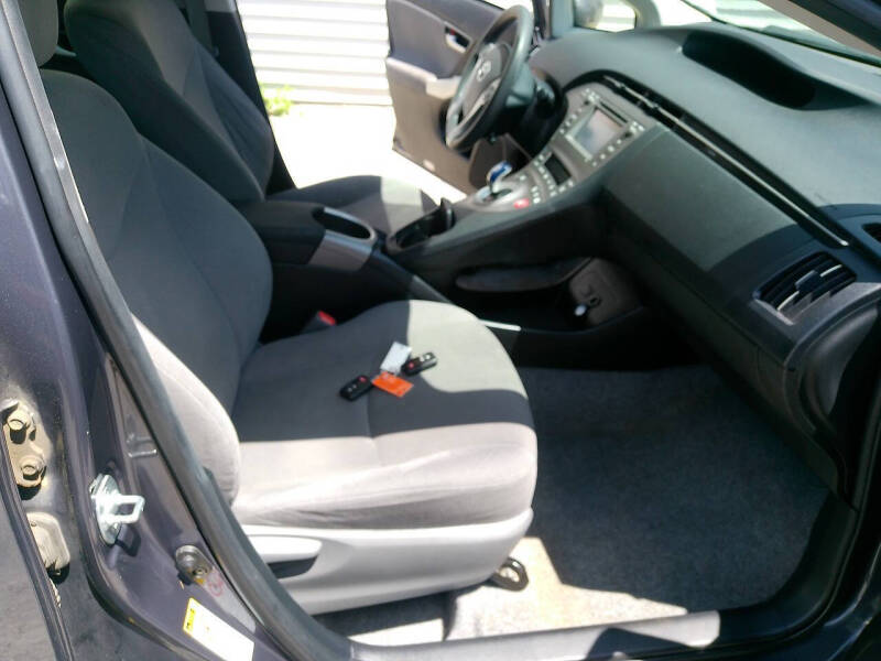 2015 Toyota Prius Two