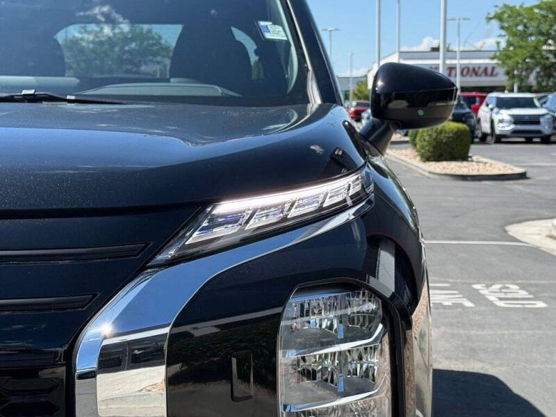 2026 Mitsubishi Outlander LE
