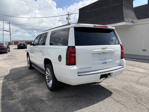 2018 Chevrolet Suburban LT