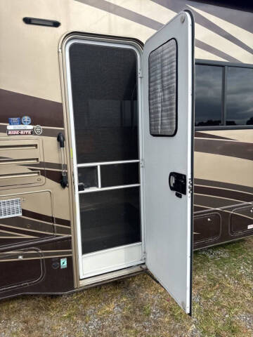 2017 Ford E-Series E-450 SD