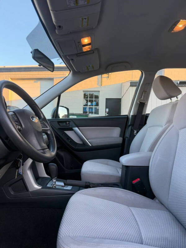2016 Subaru Forester 2.5i