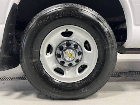 2024 Chevrolet Express LT 3500