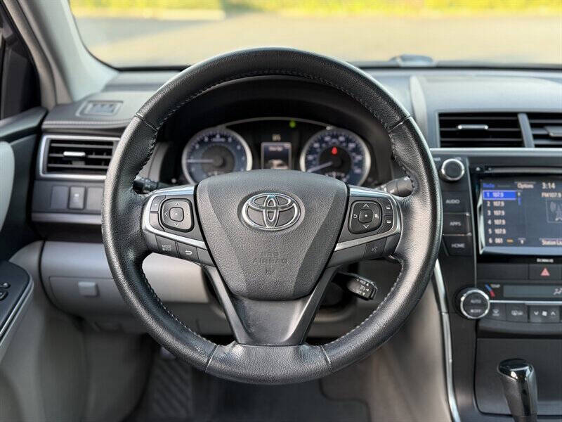 2016 Toyota Camry XLE