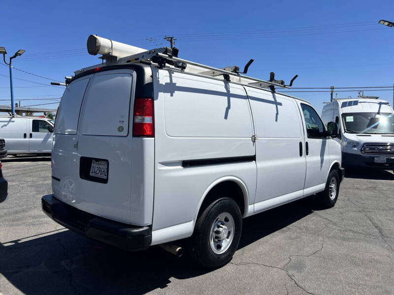 2017 Chevrolet Express 2500