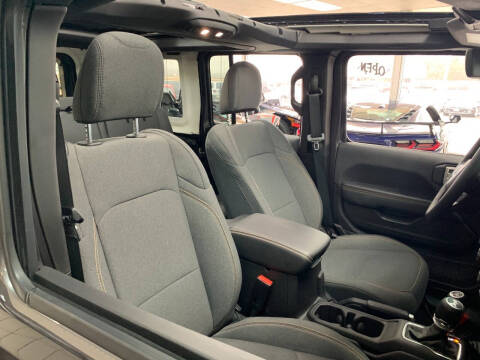 2025 Jeep Wrangler Sahara 4xe