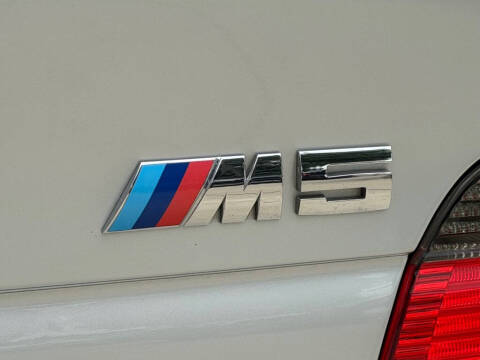 2002 BMW M5