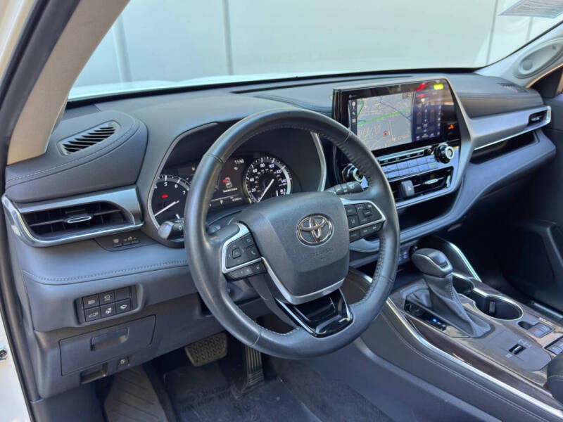 2022 Toyota Highlander Limited