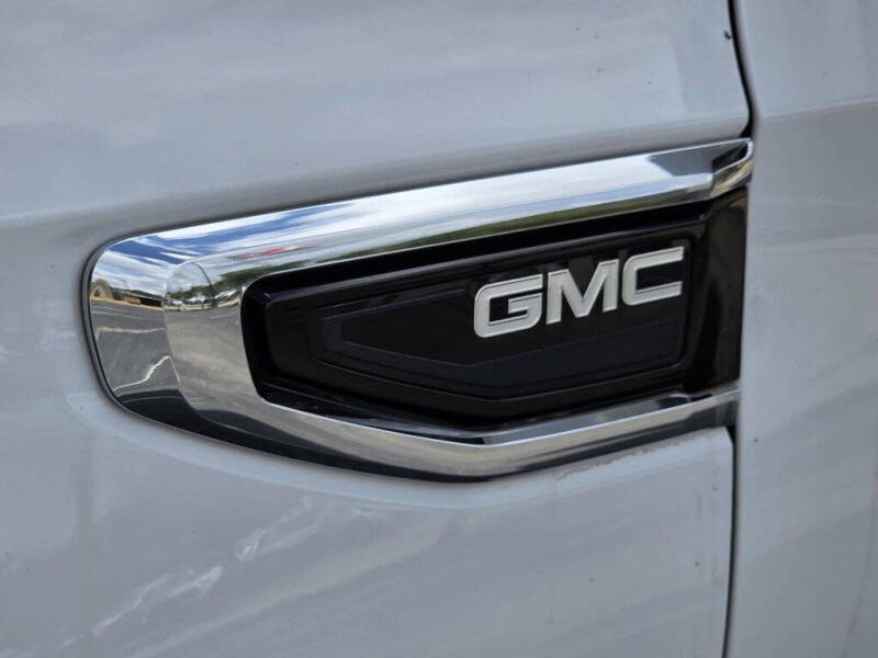 2022 GMC Yukon XL SLT