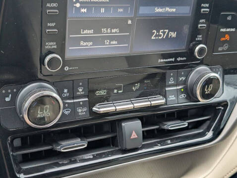 2022 Toyota Highlander XLE