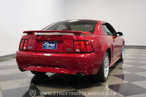 2004 Ford Mustang GT Deluxe