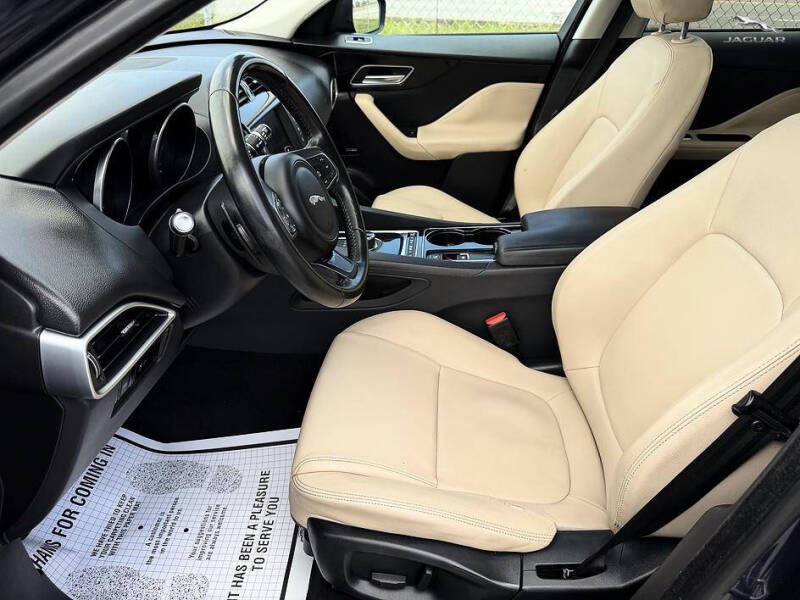 2017 Jaguar F-PACE 35t Premium